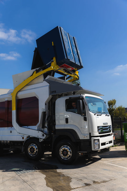 TUSK FRONT LOADER GARBAGE TRUCK
