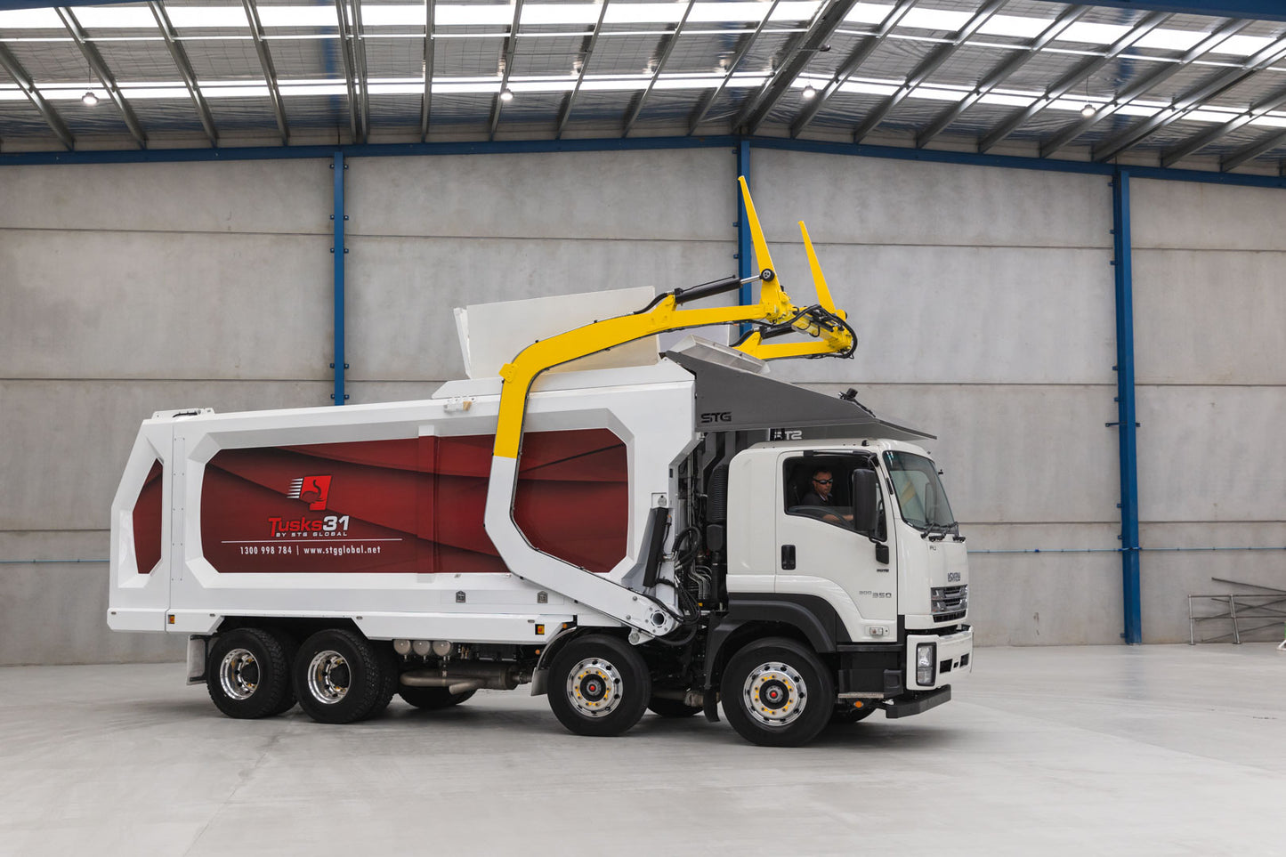 TUSK FRONT LOADER GARBAGE TRUCK